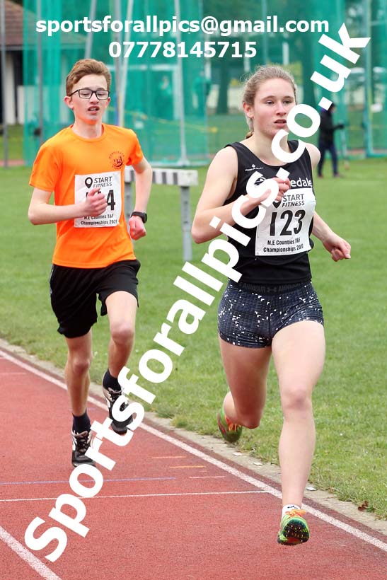 800 metres, NECAA Open Meeting, Morpeth, Sunday, October 18th. David T. Hewitson/Sports for All Pics